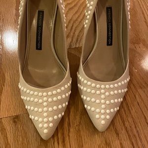 French Connection white button nude heels